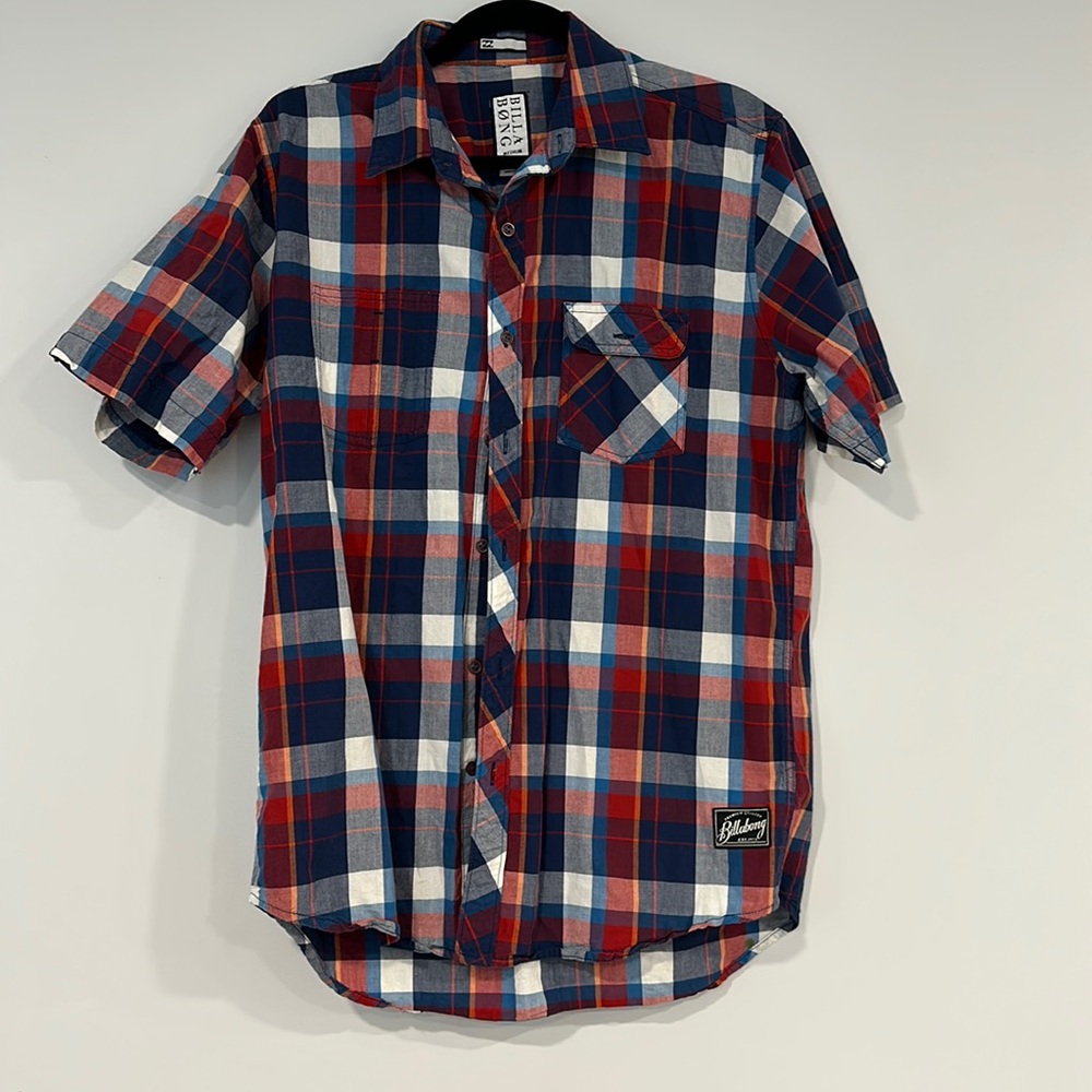 Billabong men’s 100% cotton t shirt button up size M